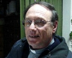 Pastoral desconcertante del Obispo Infanti, apoyada por 'teólogo de la liberación'